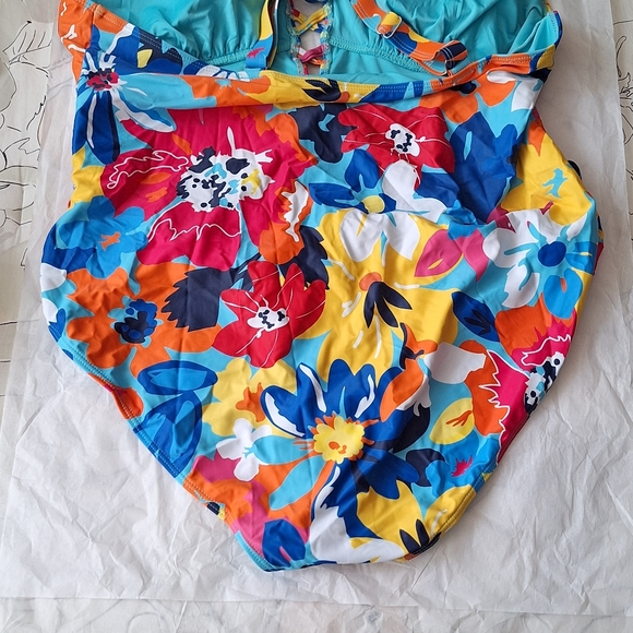 Yonique NWT One Piece Plus Size Swimsuits Tummy Control Ruched Floral Sz 22W - Picture 5 of 10